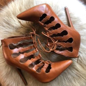 Tan Lace-up Point heels
